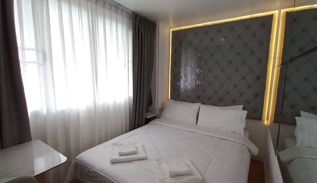 NEW! Cozy Condo w/Panoramic City&Pool view near MRT&BTS Silom, Enjoy Large Pool