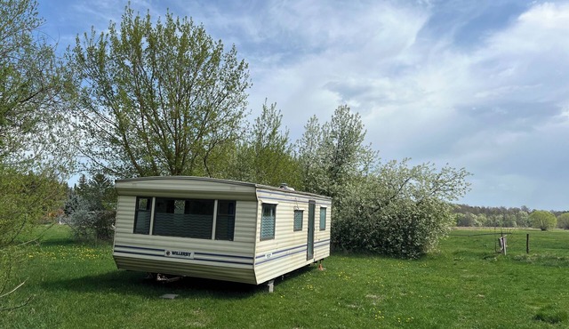 Nice 2-bedroom mobile home in a charming natural place, 1h drive from Warsaw