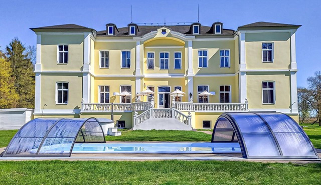 Nice home in Schmuggerow with sauna