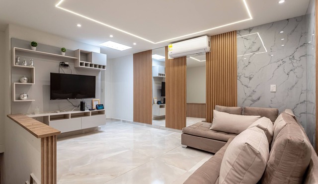 North Medellin Luxury Cozy and Classy Apartment near Downtown