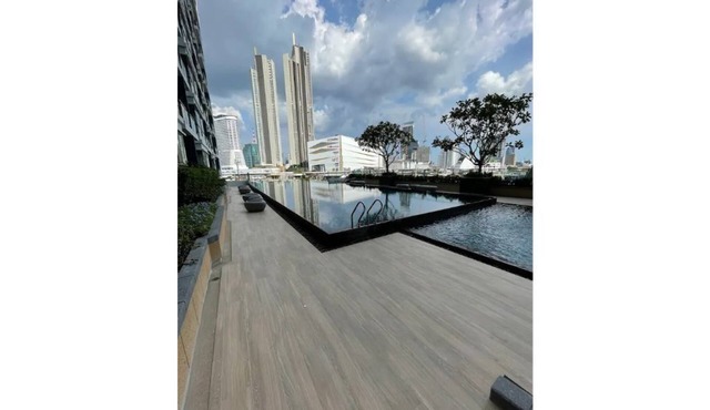 One bedroom condo studio style near Iconsiam/BTS