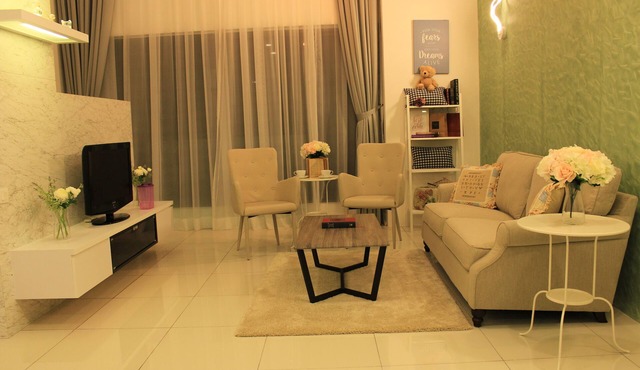 Penang Comfort Stay @ Sunrise Gurney Condominium 新关仔角 暖心之居
