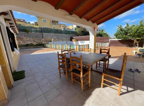 Pet-Friendly Villa with Pool