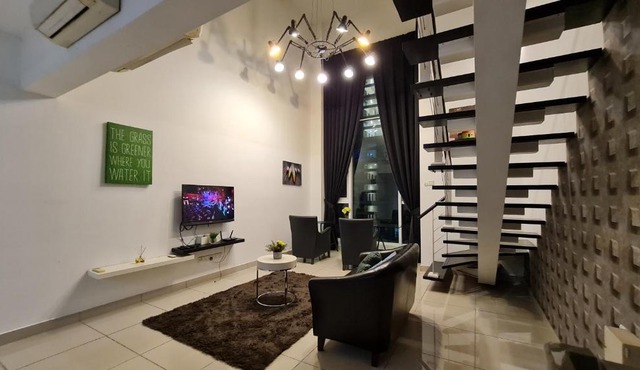 Premium 5STAR Resort Suite Mid Valley KL Sunway by Stayz Suites with Shopping Complex