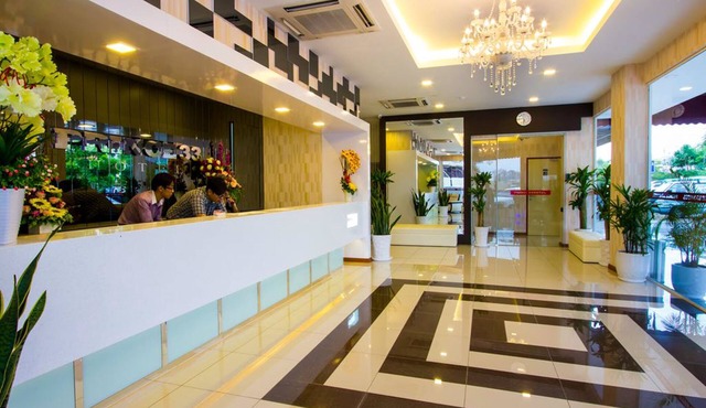 Prince 33 Hotel