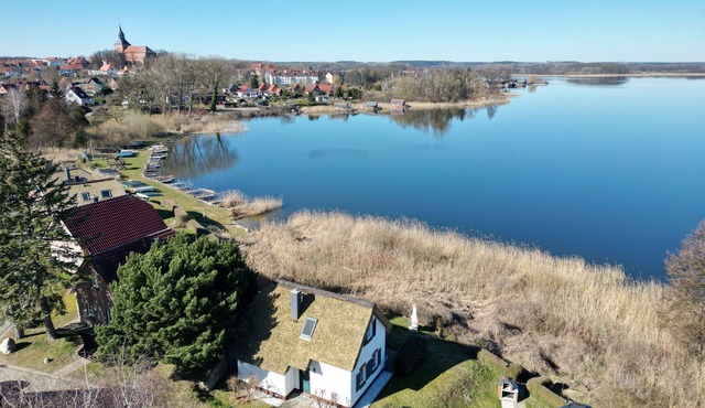 Relax in the idyllic vacation home Seerose am See!