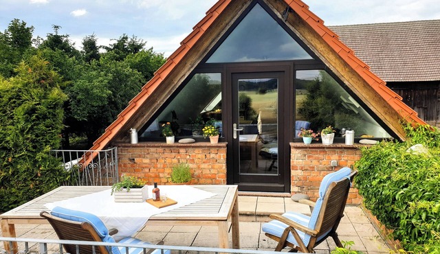 Rural accommodation near the lake and with a view
