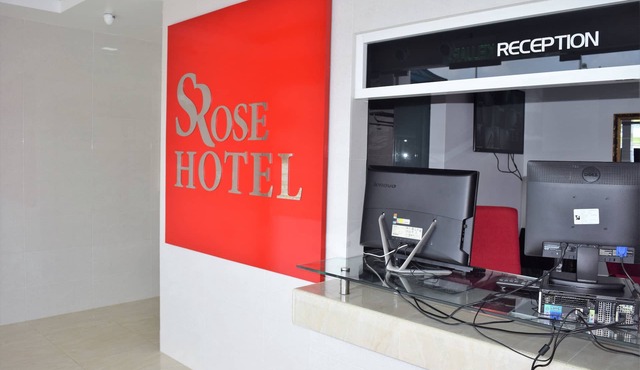 S Rose Hotel