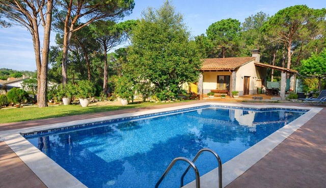 Spacious Countryside Costa Brava Relax