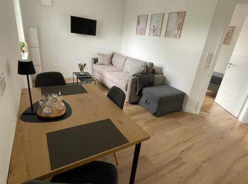 Stilvolle Ferienwohnung am Tillysee nahe Oldenburg