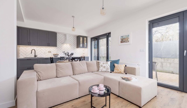 Stylish Apartment with a Terrace | Remote Work | Parking