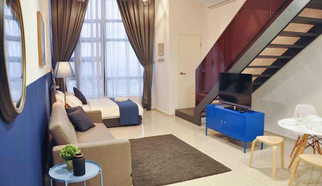 Stylish Fun Loft Suites near MRT KL Ekocheras