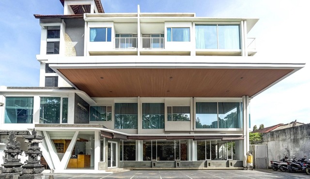 Stylish Twin Suite Escape W/Free WiFi and Parking
