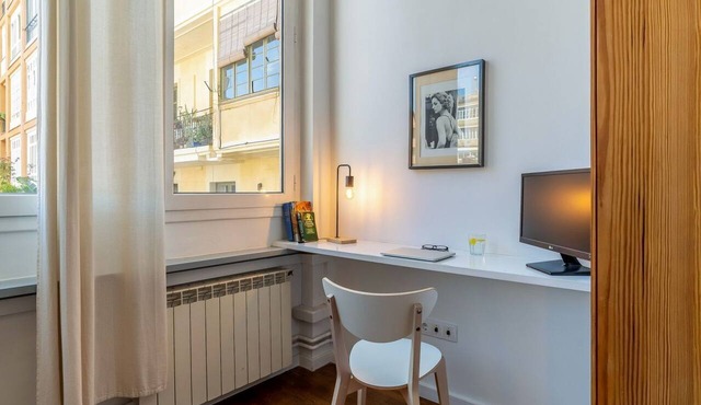 Sunny Stylish Terrace next to Paseo de Gracia