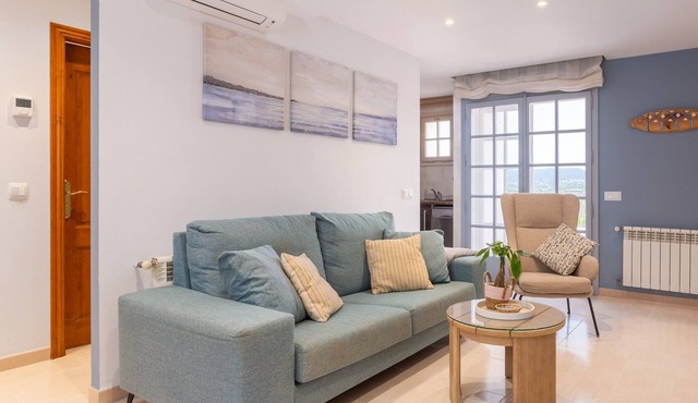 Sunset Apartment on the Paseo de Mar in Front of the Beach with Wi-Fi