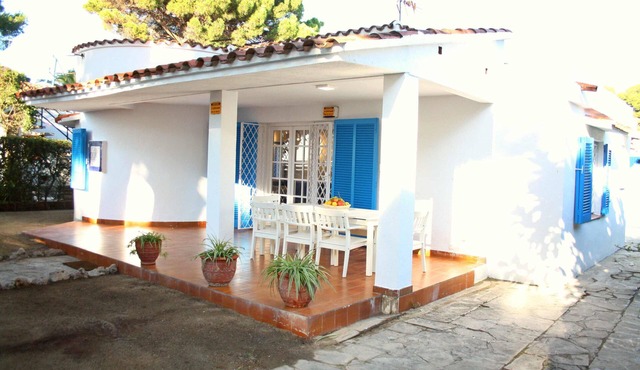 Superb seafront villa