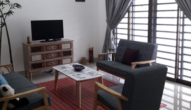 Tampoi Homestay