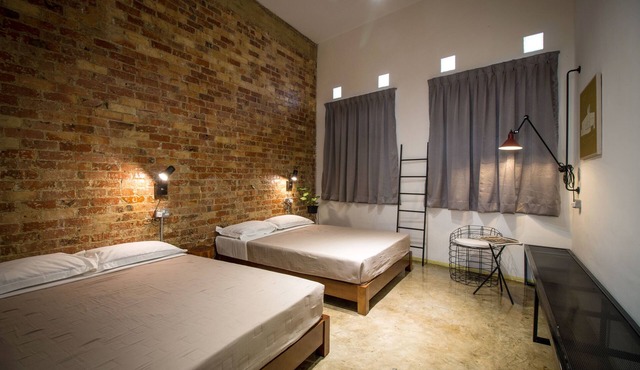 The Brownstone Hostel & Space