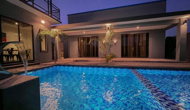 The Luxury Villa -Private Pool-