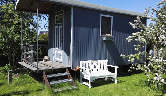 The special overnight experience, vacation in a construction trailer