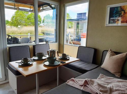 Traumhaus-auf-dem-Wasser-Modernisiertes-Hausboot-13-x-4-m