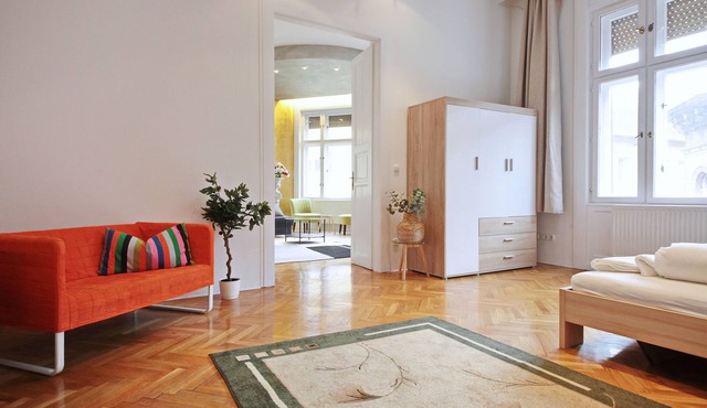 Unique and central apartment in a quiet side street