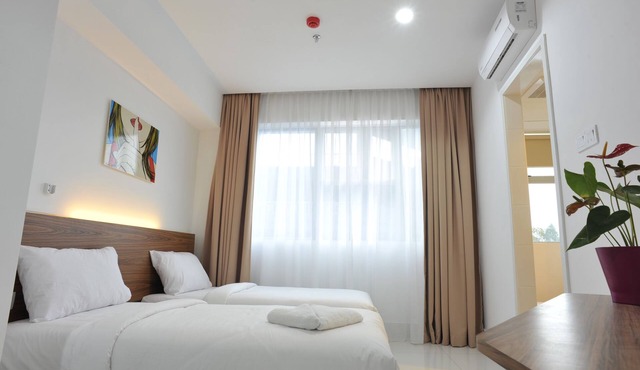 V Hotel