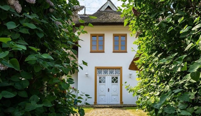 Vacation apartment "Ahrenshooper Landhaus 01"
