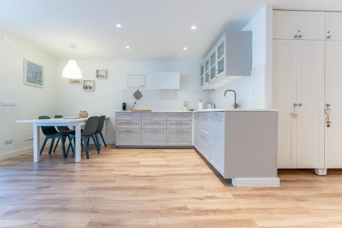 Vilamar: apartamento renovado delante del mar