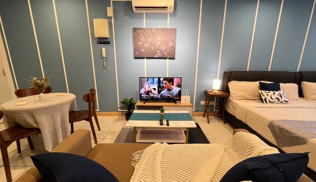 VitaminSEA2 Seaview 6PAX Studio Netflix A-9-16