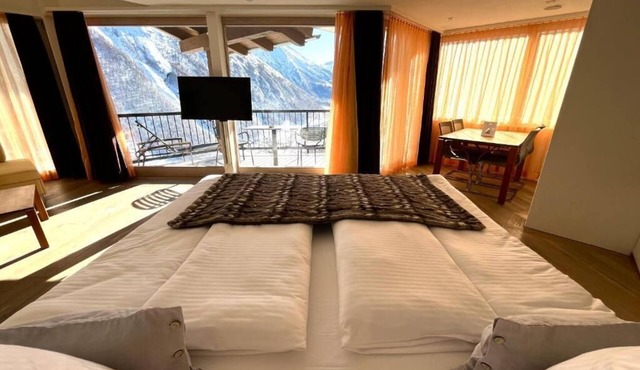 Waldhotel Fletschhorn Private Whole Hotel in Saas-Fee: 360 Alpine Views & Sauna