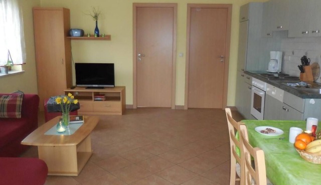 Zeesenboot holiday flat with furnished terrace