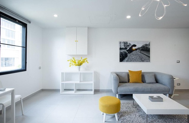 One Bedroom Suite (100 sqm)