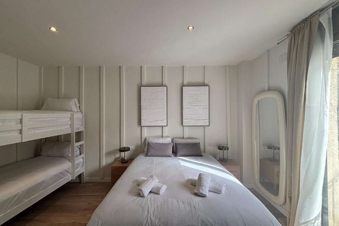 Hostafrancs Apartment | Beautiful Terrace Apartment near Plaza Espanya