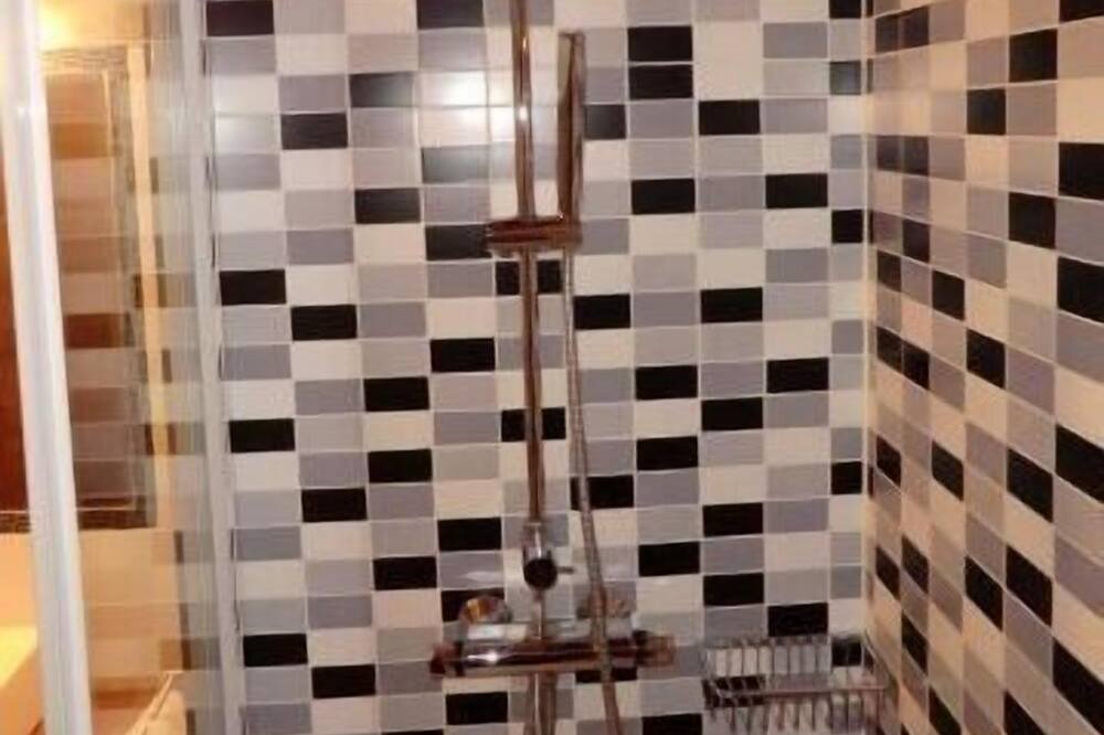 Photo of Bathroom in Montfalco Murallat