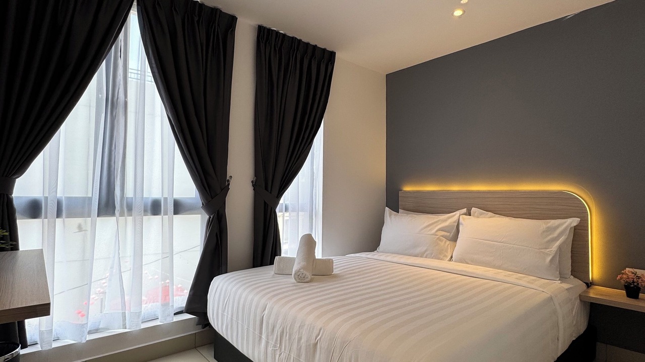 Photo of Bedroom in Downtown George Town
