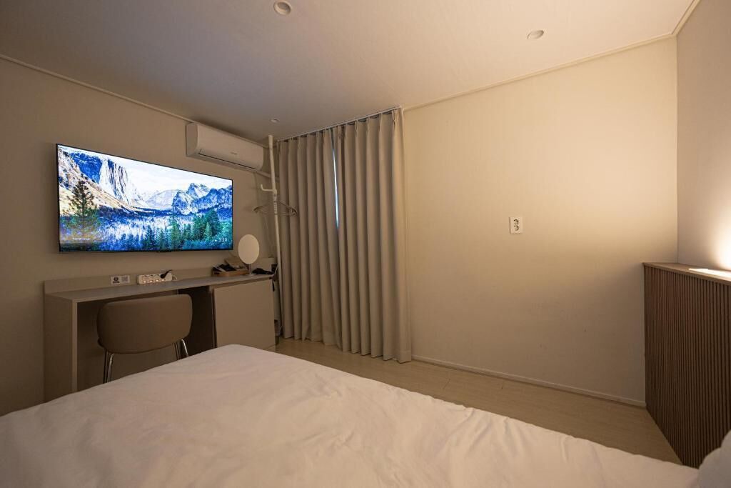 Photo of Bedroom in Seongsu