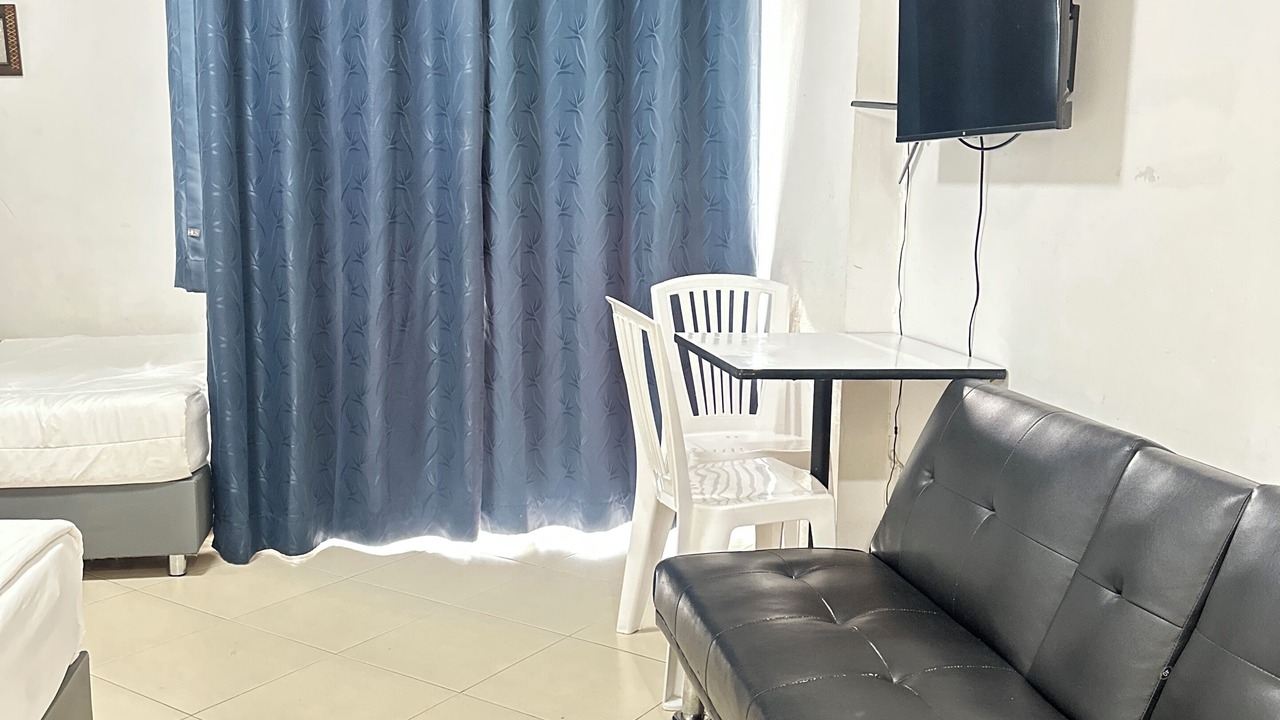 Photo of Bedroom in Thanon Phaya Thai