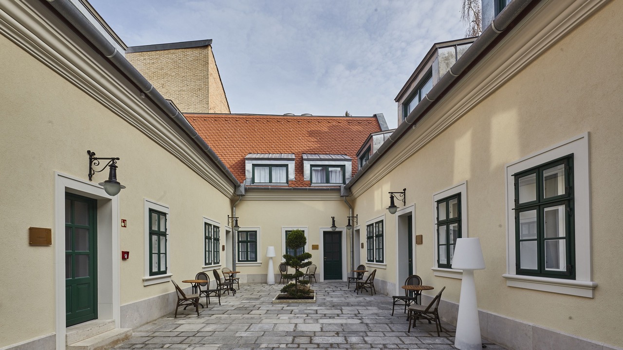 Photo of Outdoor in Castle Hill