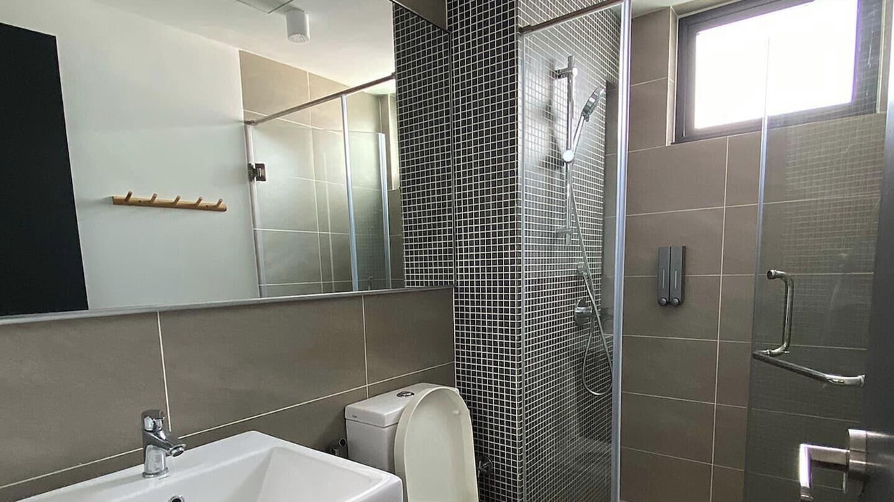 Photo of Bathroom in Maluri