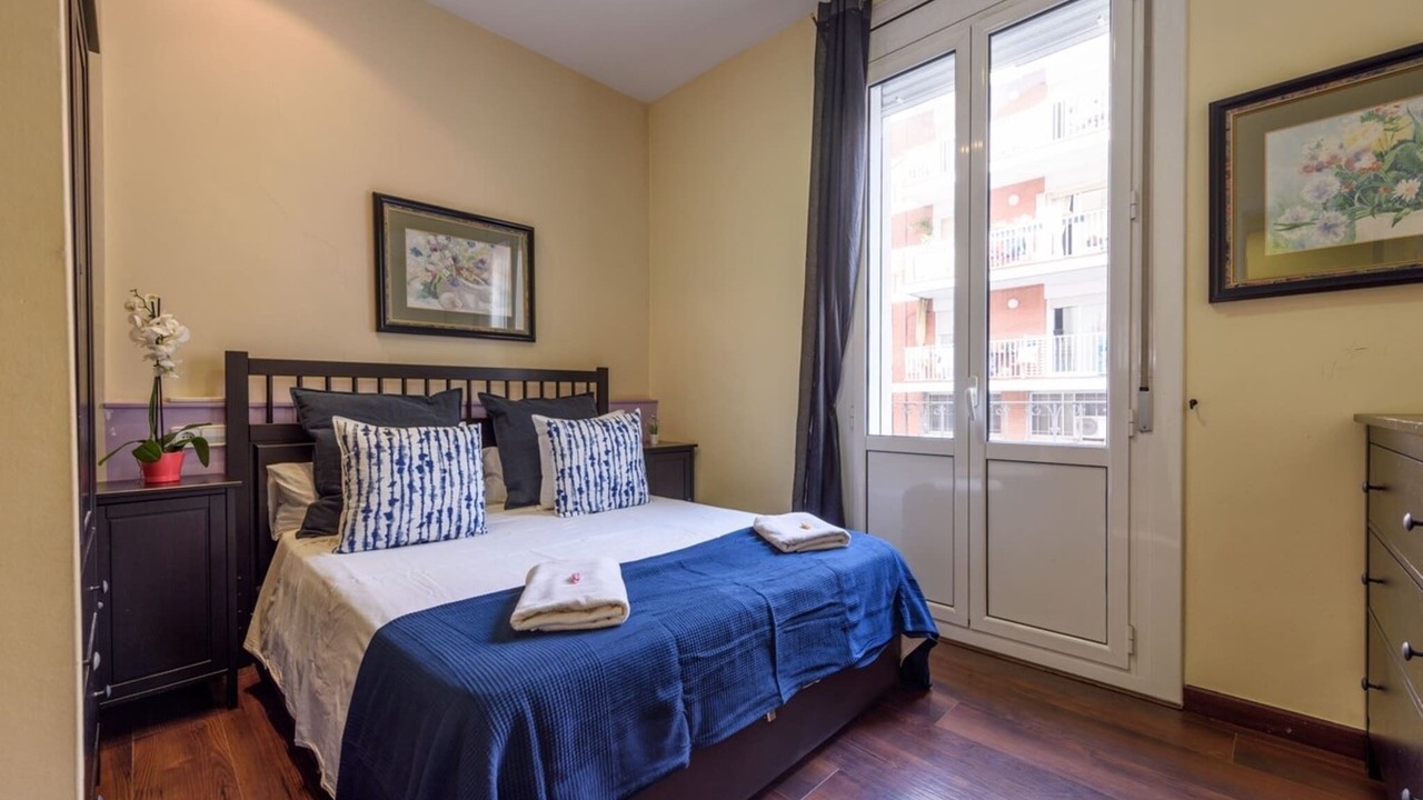 Photo of Bedroom in El Poble-sec