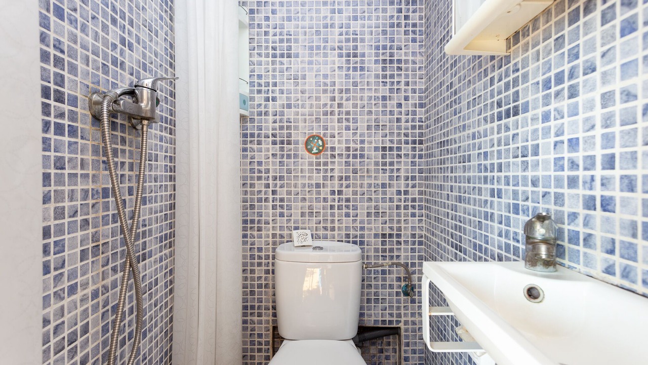 Photo of Bathroom in El Camp de l'Arpa del Clot