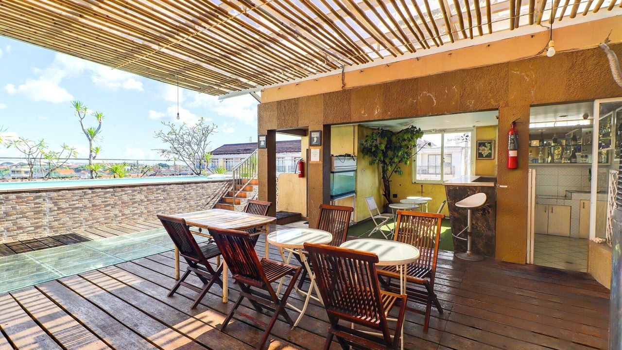 Photo of Livingroom in Kartika Plaza