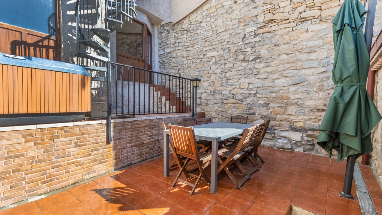 Photo of Outdoor in Guimera