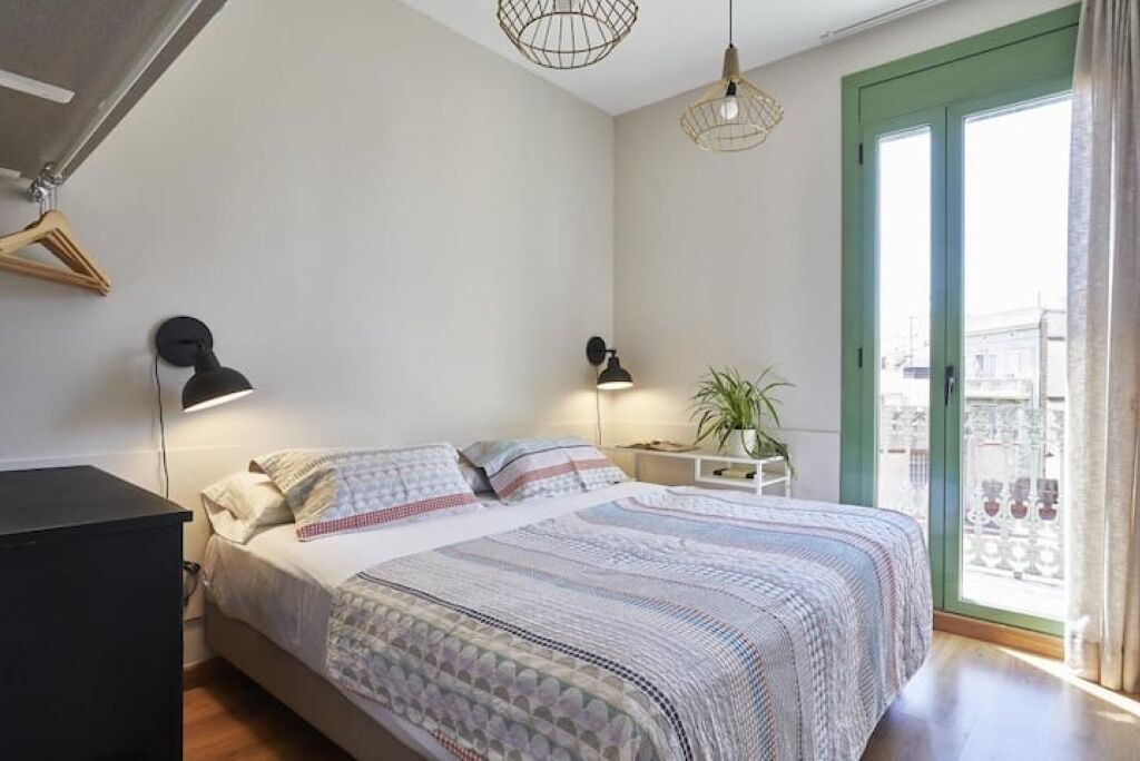 Photo of Bedroom in Sants