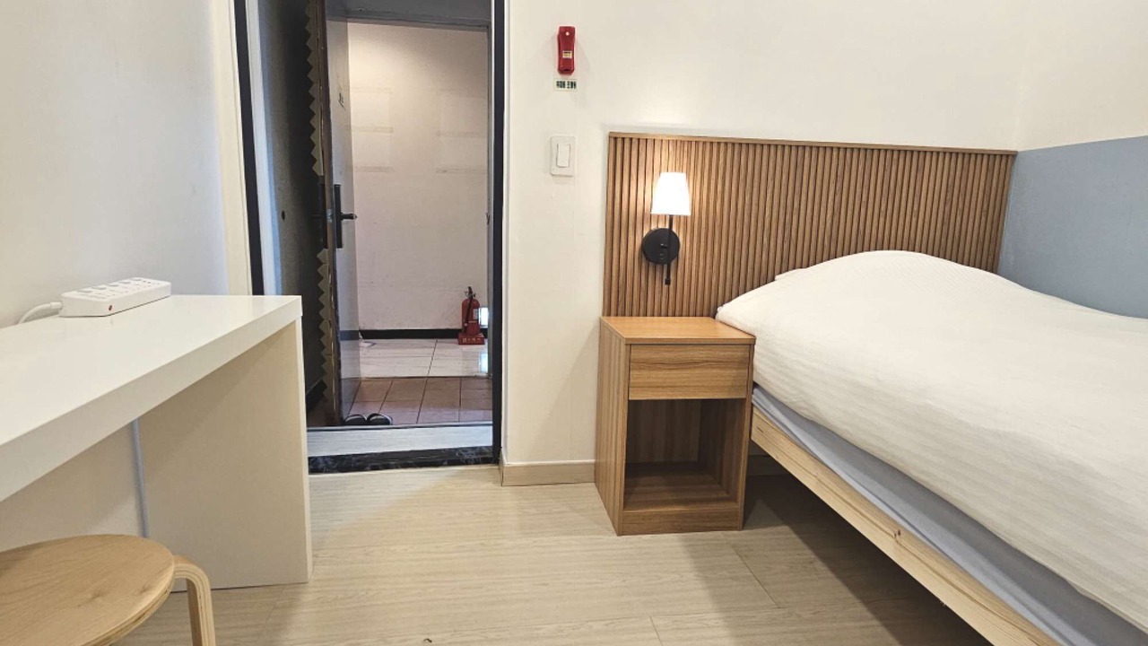 Photo of Bedroom in Hoehyeon-dong
