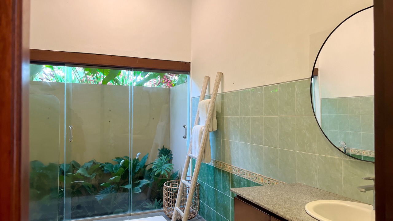 Photo of Bathroom in Sunset Road