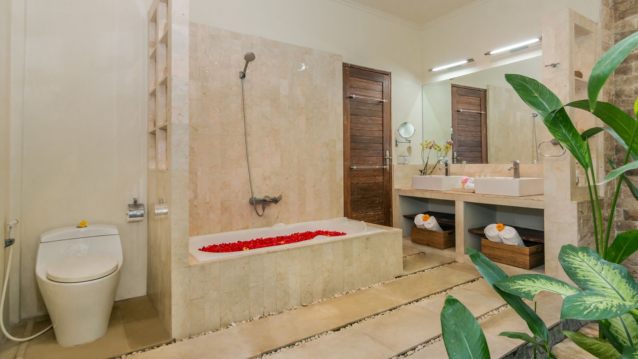 Photo of Bathroom in Sunset Road