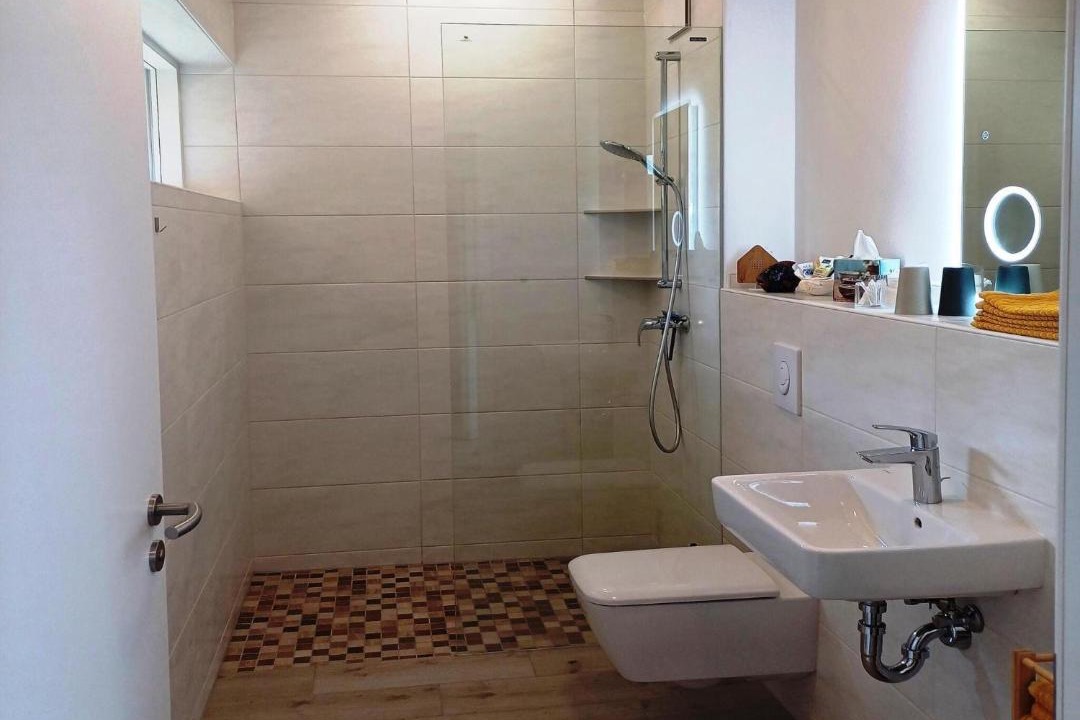 Photo of Bathroom in Mahlsdorf