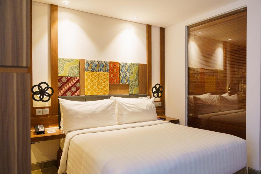 Photo of Bedroom in Kartika Plaza